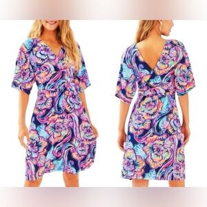 New Lilly Pulitzer Sleeved Dress in Vibrant Tropical Shell Print